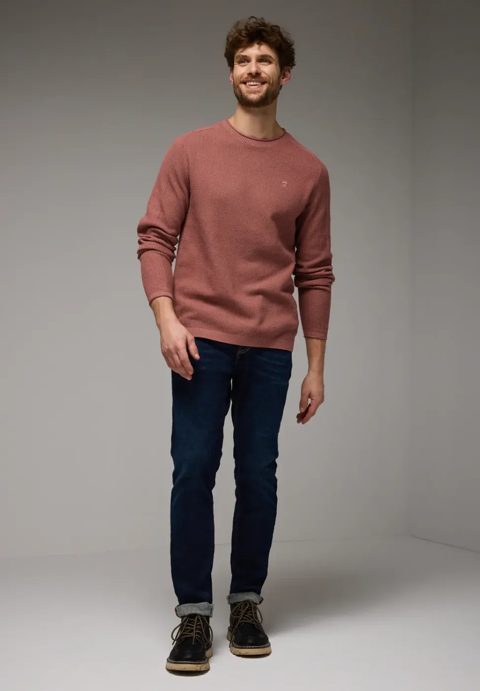 Pull-over à la structure fine