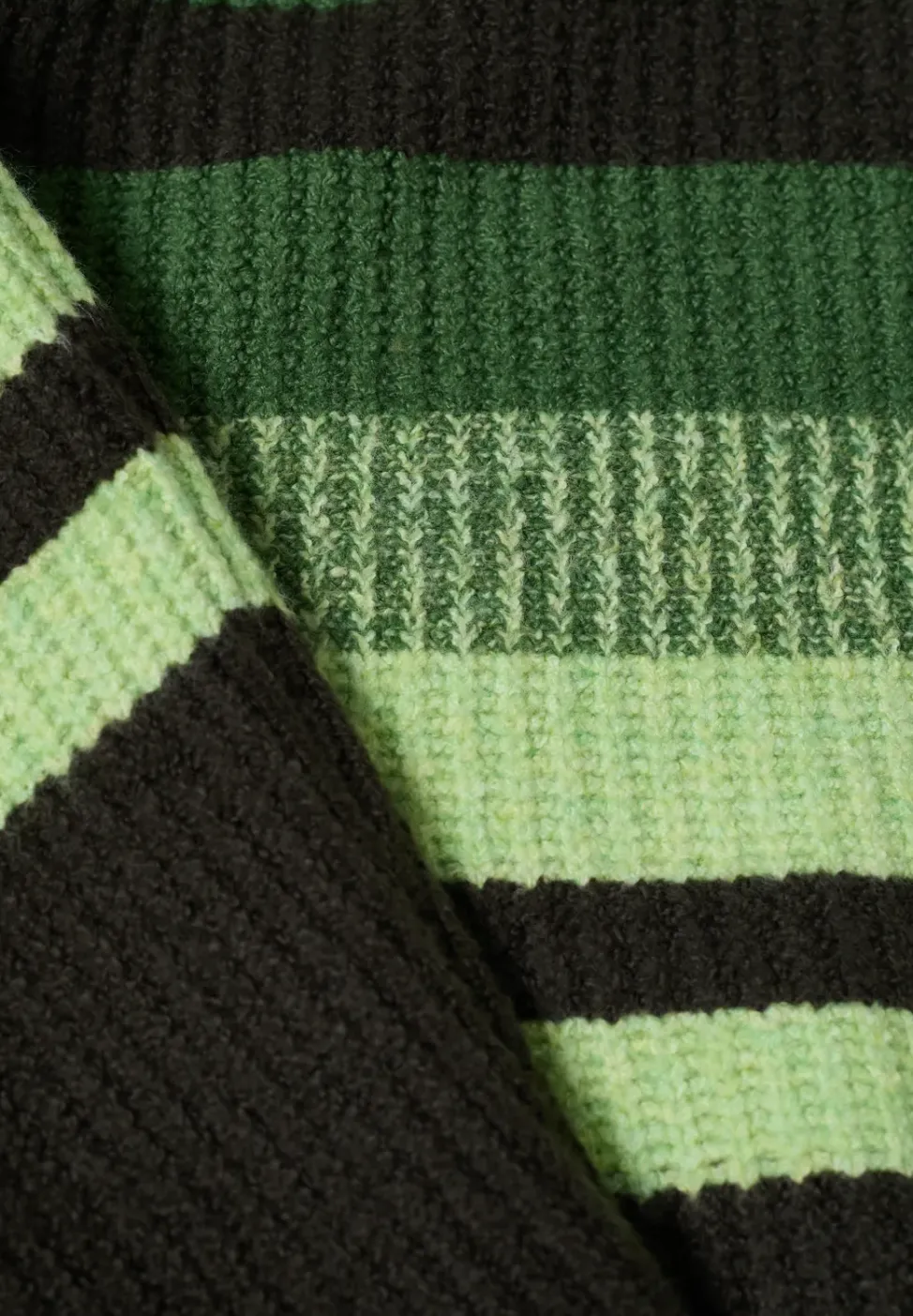 Pull-over mouliné rayé