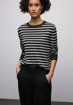Pull à rayures