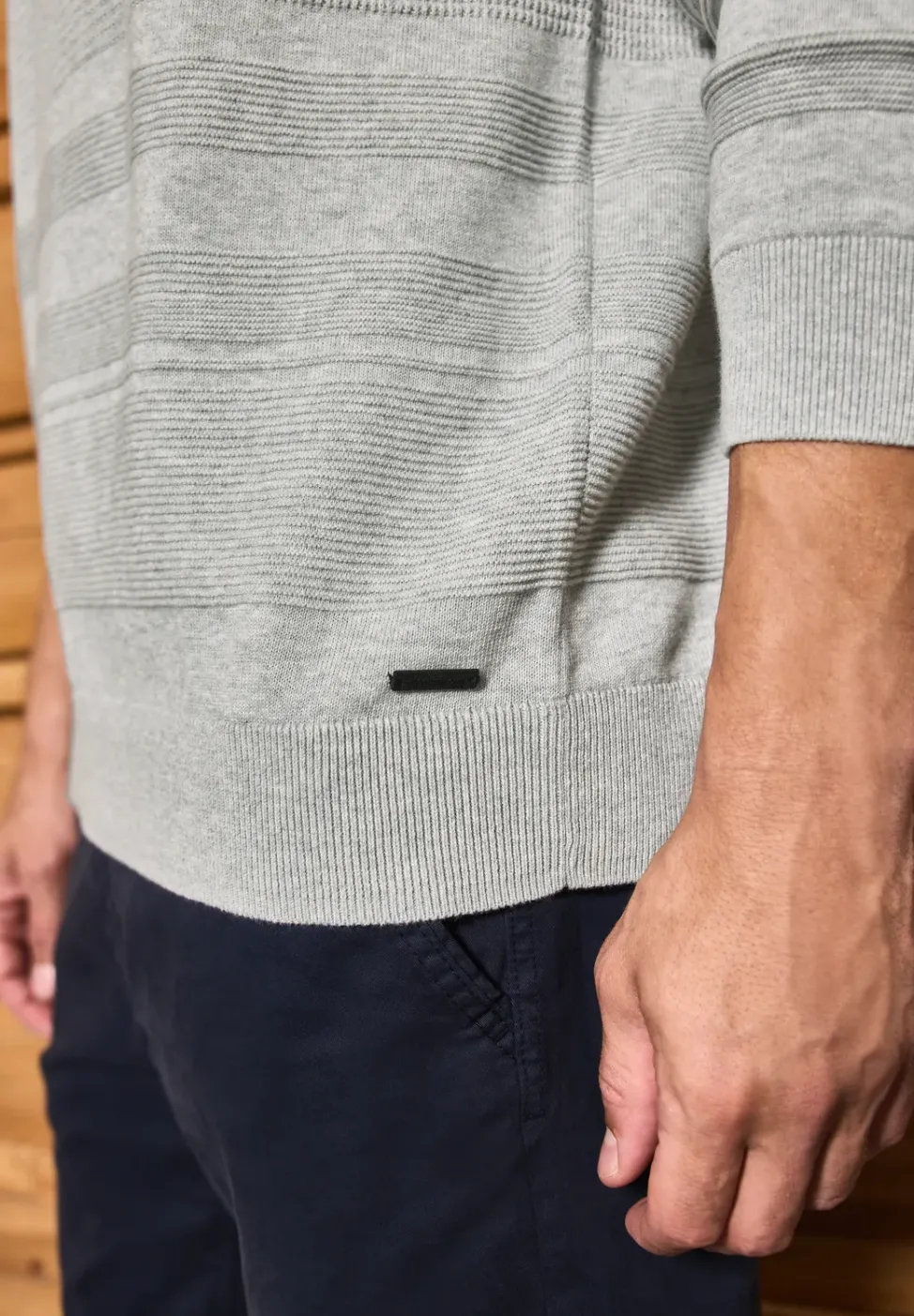 Pull à rayures structurées