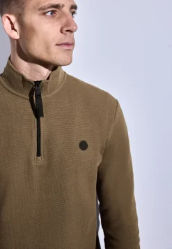 Pull structuré avec troyer