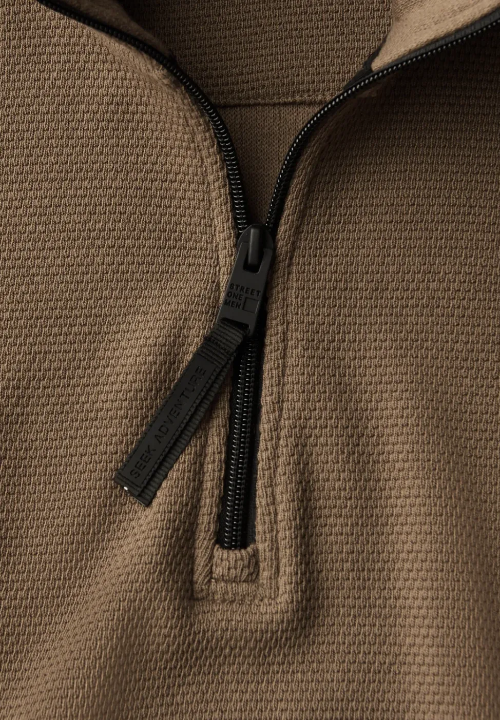 Pull structuré avec troyer