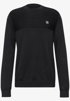 Pull à structure mixte