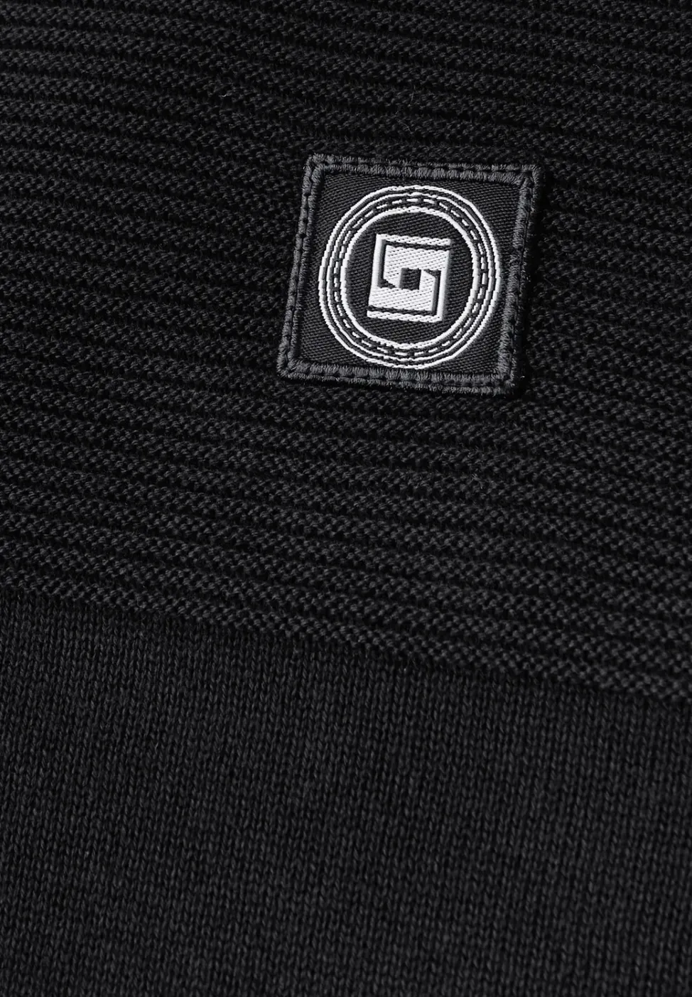 Pull à structure mixte