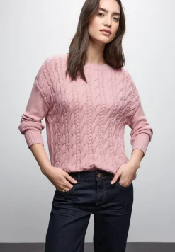 Pull à torsades
