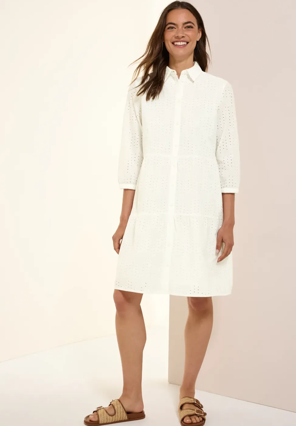 Robe avec broderie ajourée