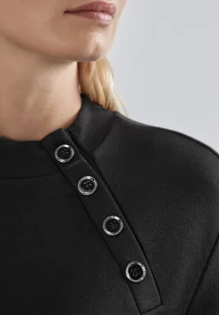 Robe avec détail de boutons