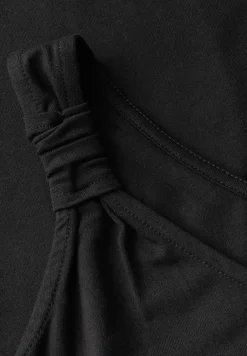 Robe avec détail de nœuds