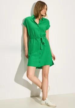 Robe avec structure