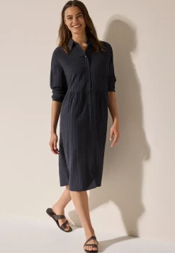 Robe avec structure à rayures