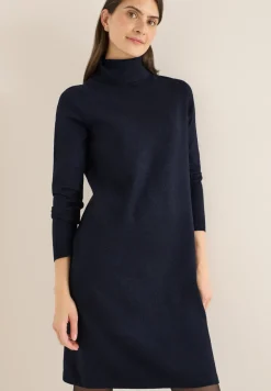 Robe douillette à col roulé