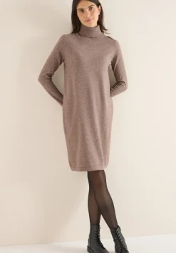 Robe douillette à col roulé
