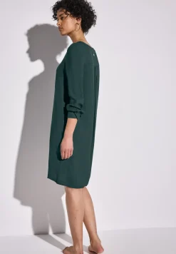 Robe en couleur unie