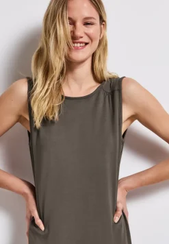 Robe en couleur unie