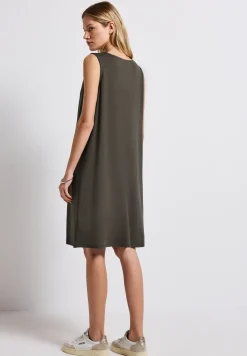 Robe en couleur unie