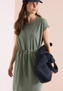 Robe en jersey rayé