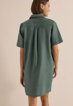 Robe en lin jusqu'au genou