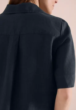 Robe en lin jusqu'au genou