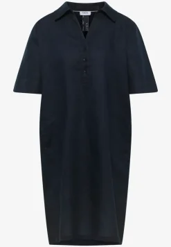 Robe en lin jusqu'au genou