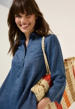 Robe en lyocell avec broderie