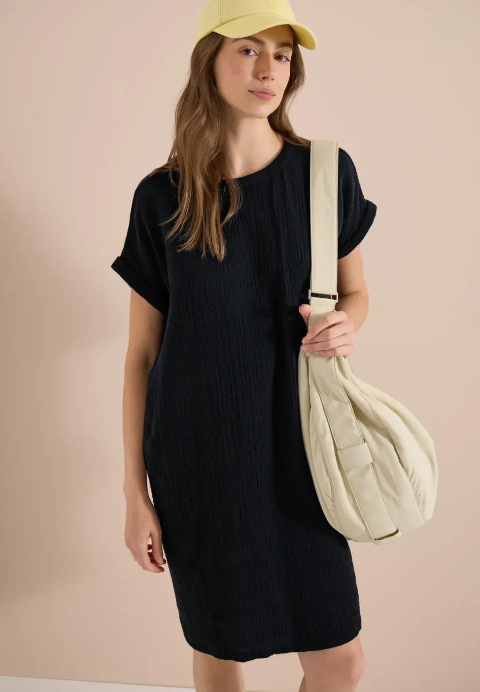 Robe en mousseline à manches courtes