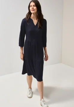 Robe en seersucker avec volants