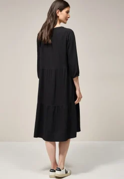 Robe en seersucker avec volants