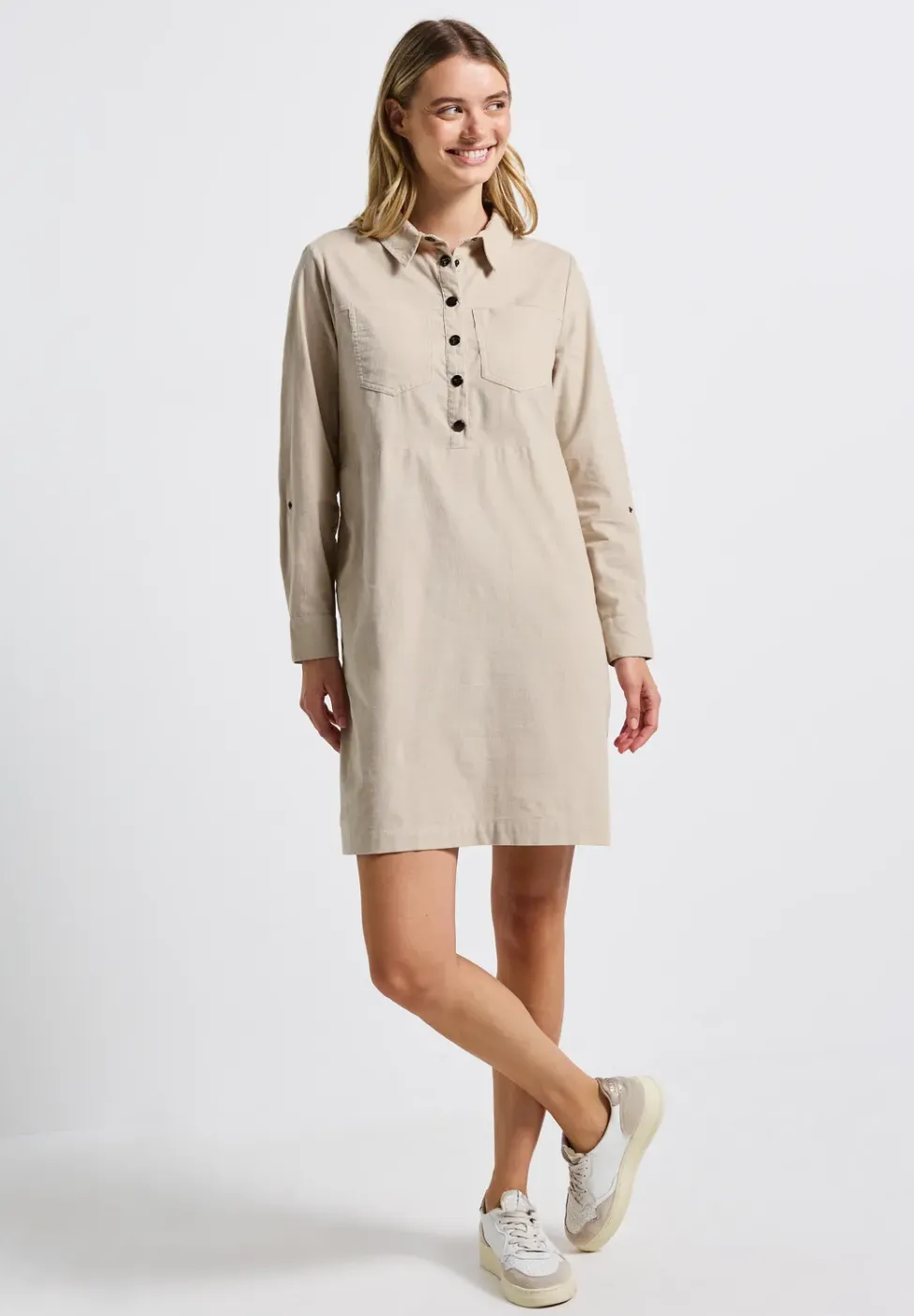 Robe en velours côtelé
