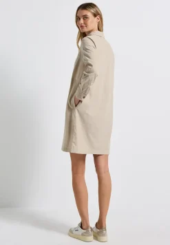 Robe en velours côtelé