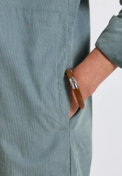 Robe en velours côtelé