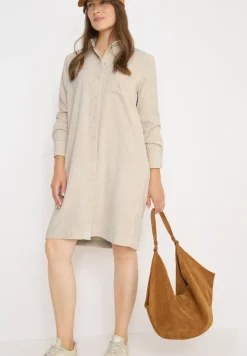 Robe en velours côtelé