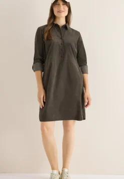 Robe en velours côtelé en couleur unie