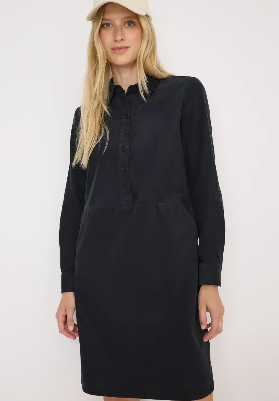 Robe en velours côtelé en couleur unie