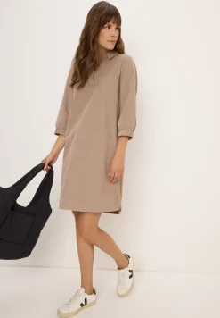 Robe en velours côtelé en couleur unie