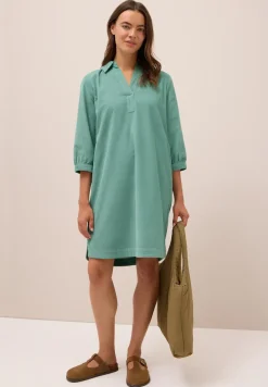 Robe en velours côtelé en couleur unie