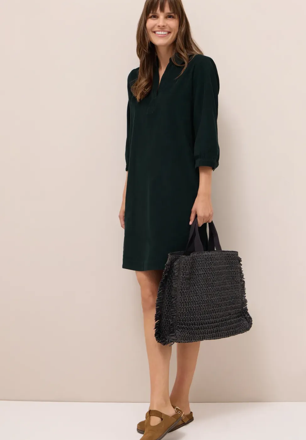 Robe en velours côtelé en couleur unie