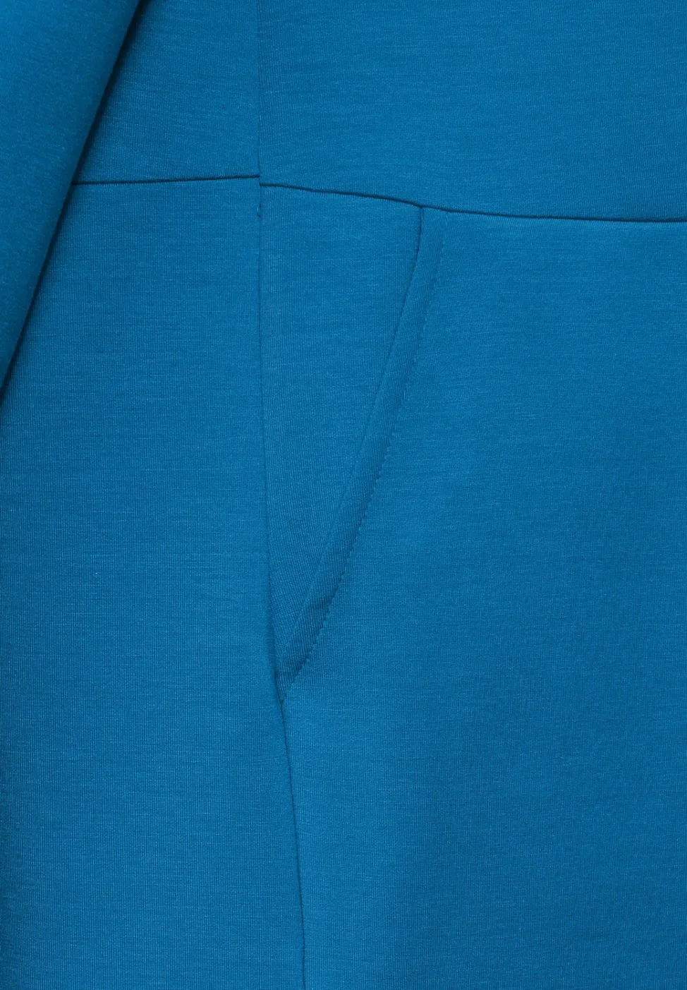 Robe à grand col