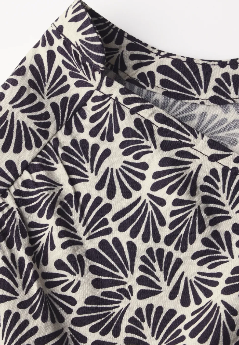 Robe imprimée avec détail smocké