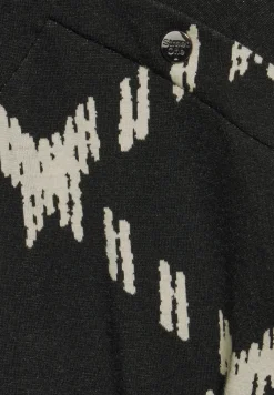 Robe jacquard