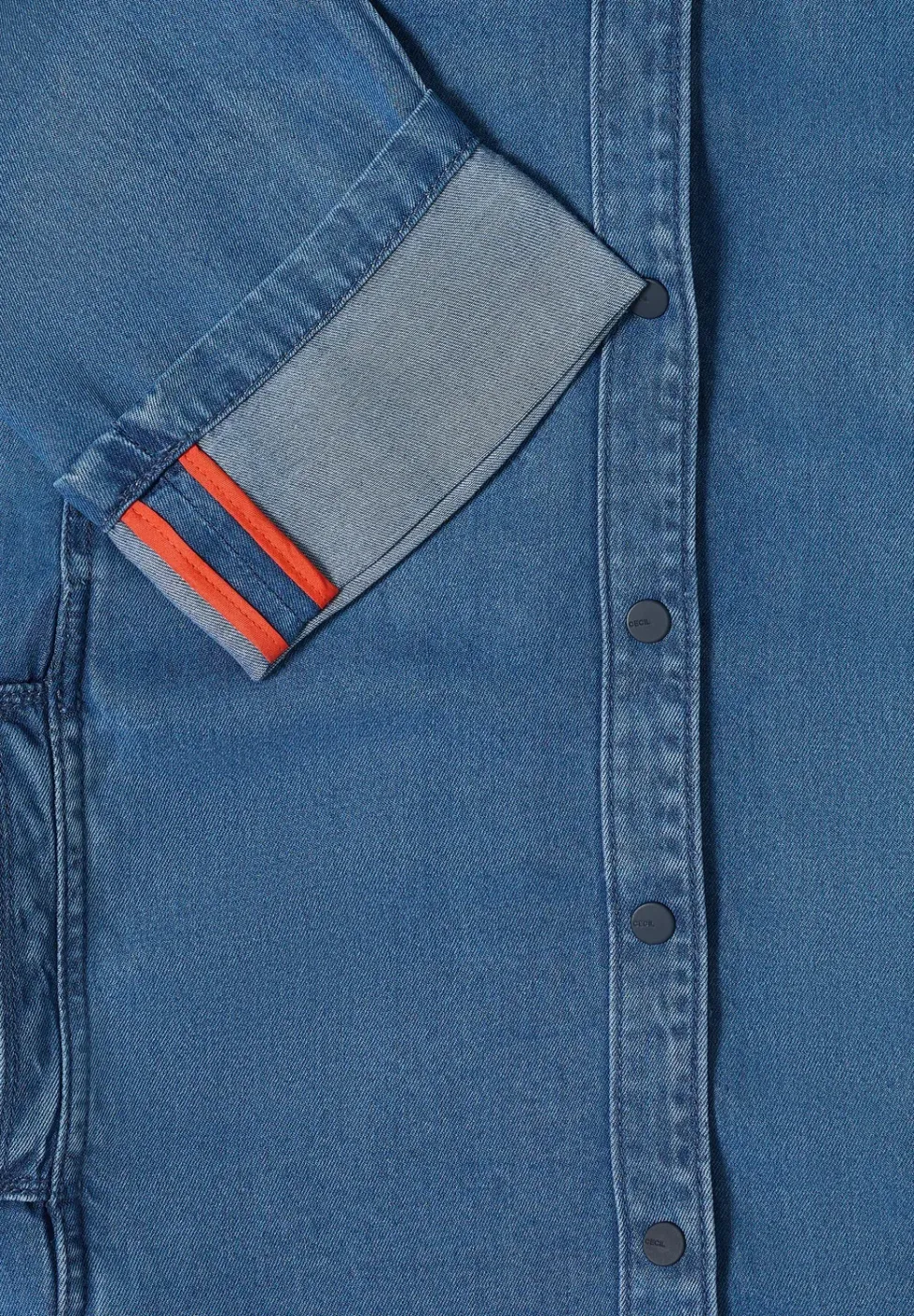 Robe à l'aspect denim