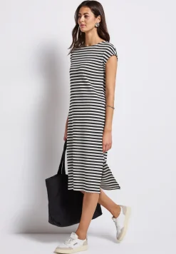 Robe à l'aspect tricoté