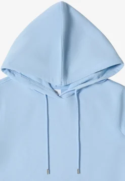 Robe à longueur de genou avec capuche