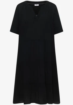 Robe à longueur de genou en structure crêpe