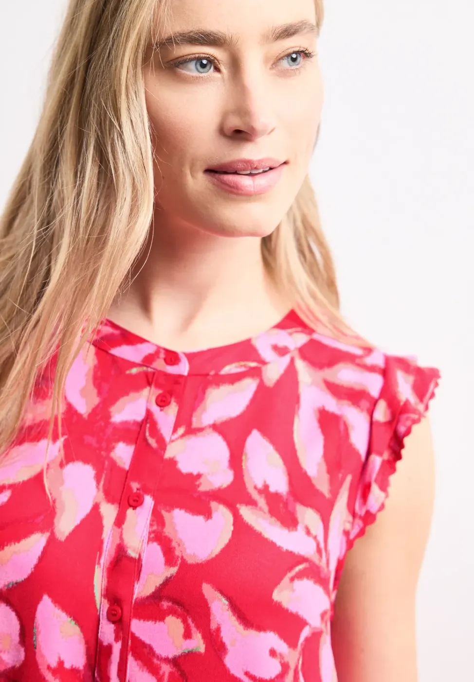 Robe longueur genou avec boutonnage