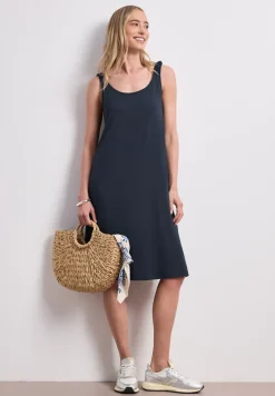 Robe longueur genou avec bretelles froncées