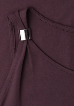 Robe longueur genou avec détail de boucle