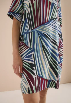 Robe longueur genou avec motif graphique