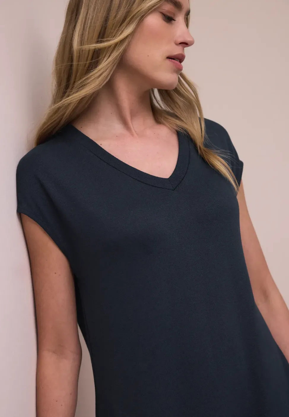 Robe midi avec col en V au look tricoté