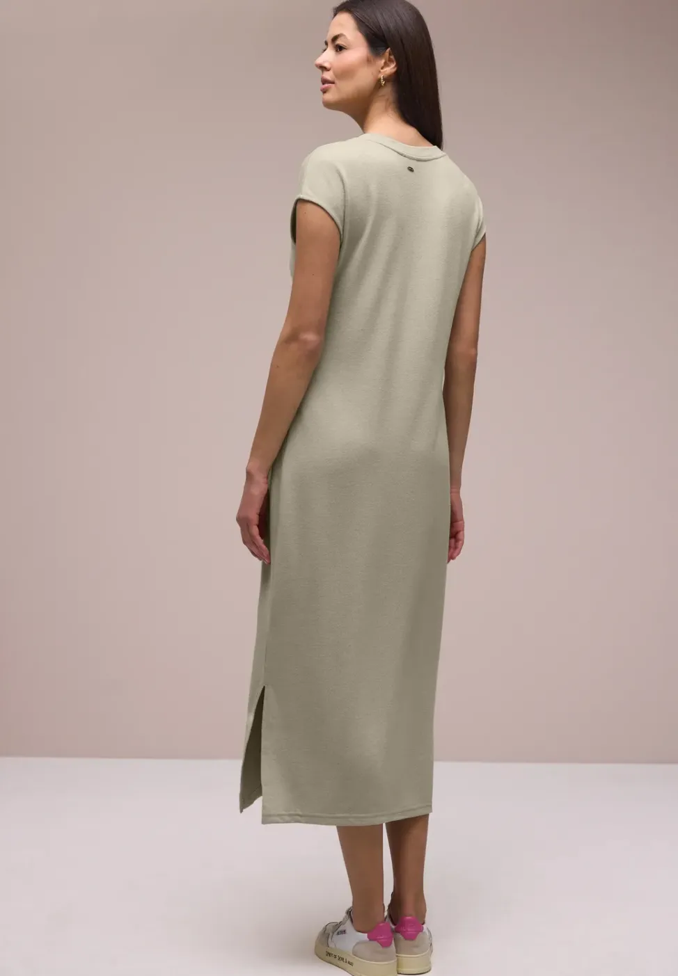 Robe midi avec col en V au look tricoté