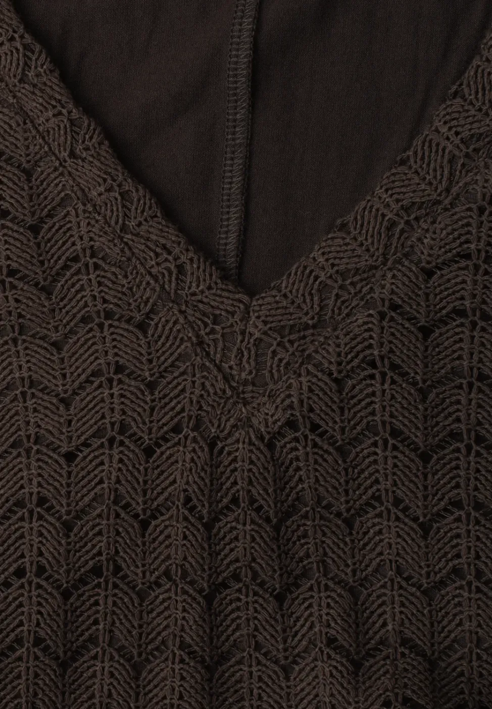 Robe midi avec col en V en dentelle